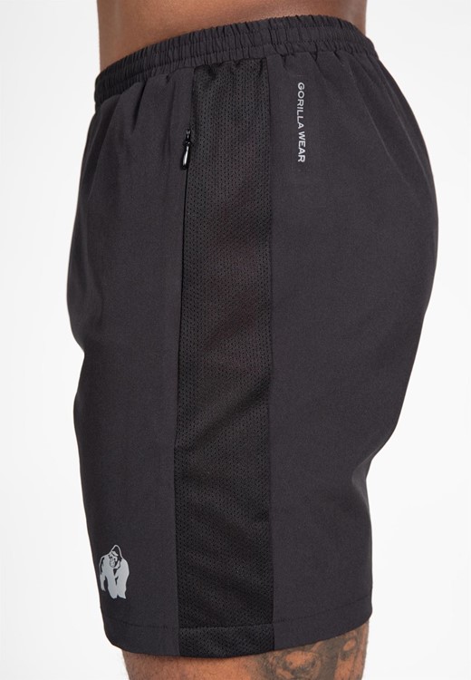 Lubec Shorts Black