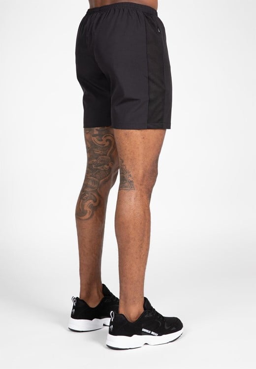 Lubec Shorts Black