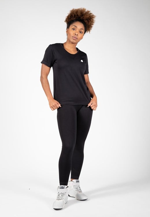 Neiro T-Shirt black full body